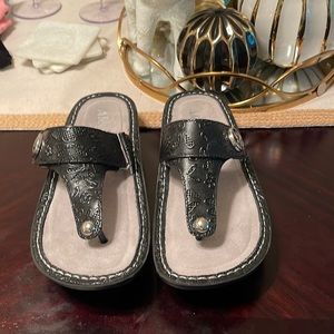 Algeria Flops Like New